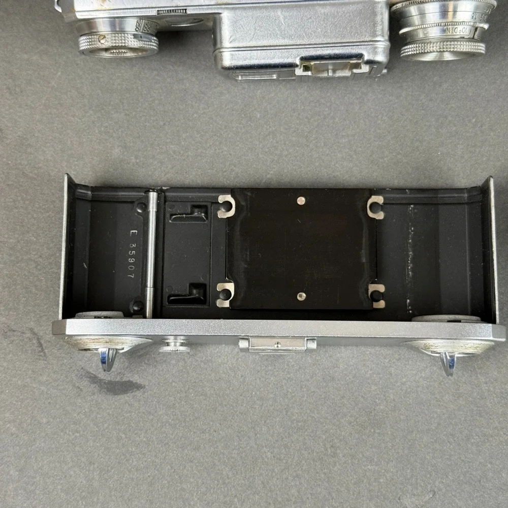 Zeiss Ikon Contax III Rangefinder Camera Body for parts or repair